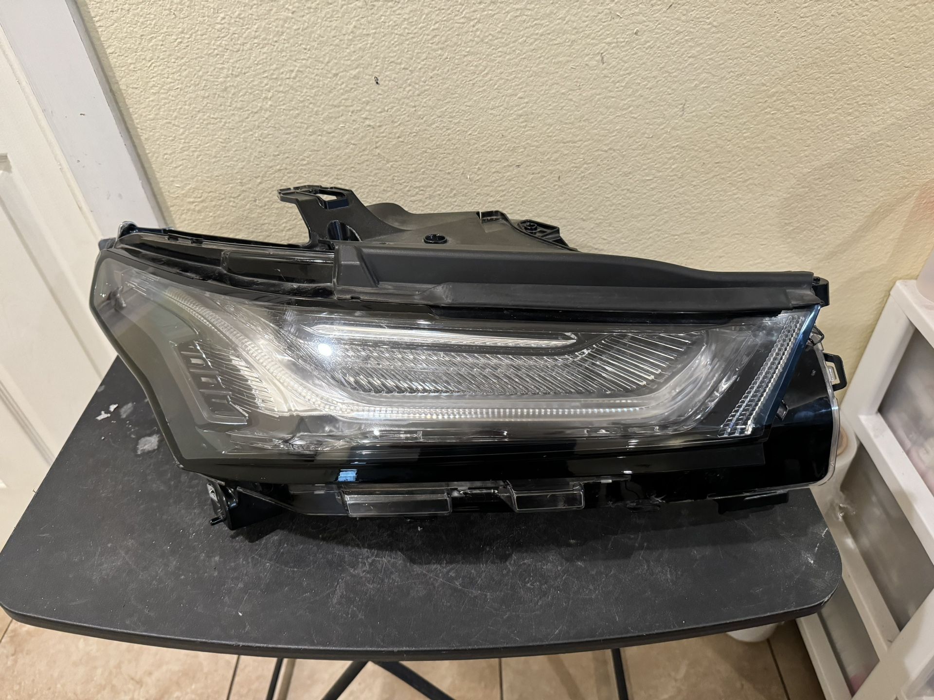 2022 To 2024 CHEVY TRAVERSE HEADLIGHT RH