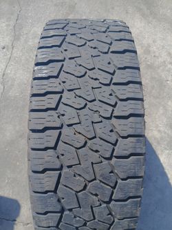 LT285/75R17 Falken Wildpeak AT3 Tire (1)