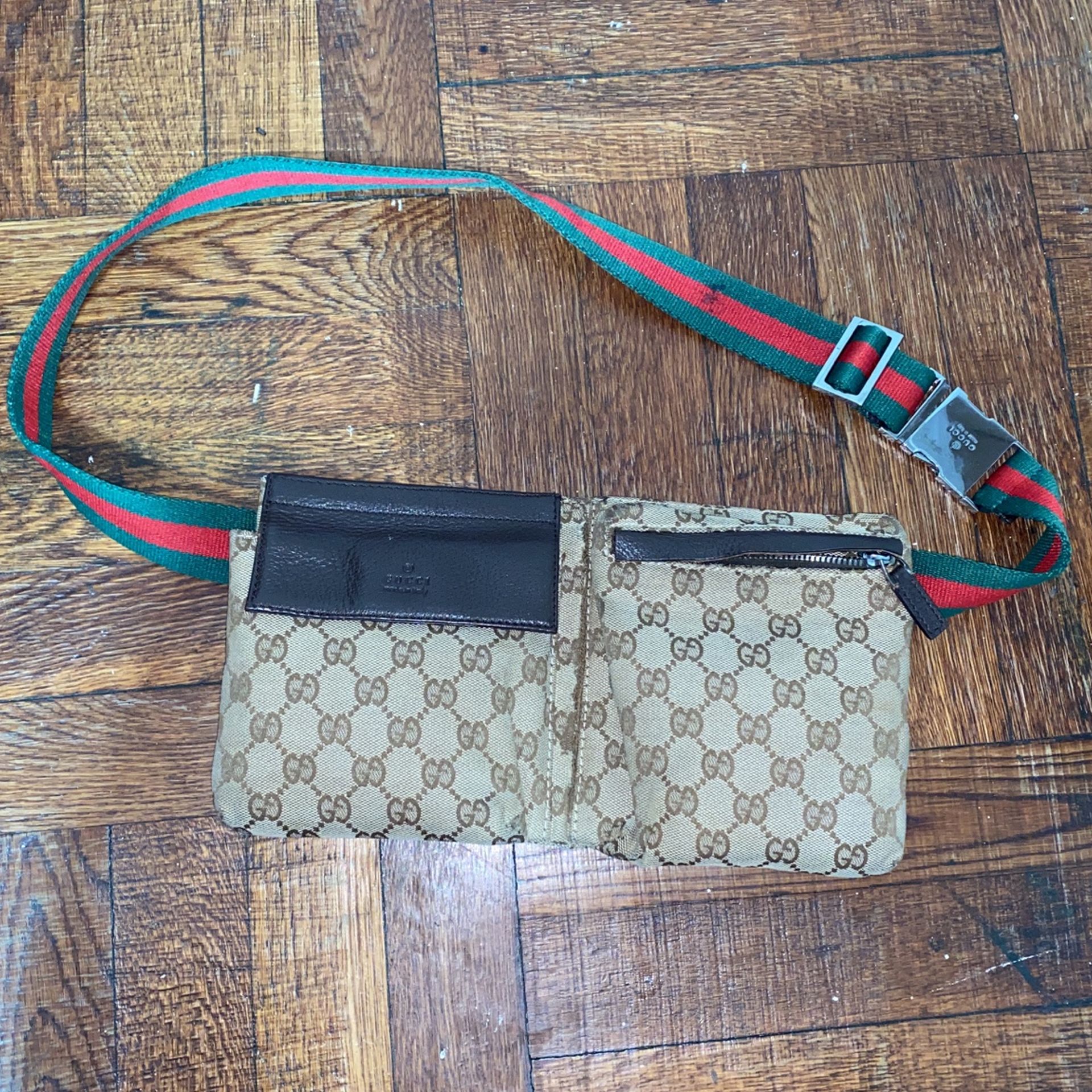 Gucci Vintage Double Belt Bag GG Canvas for Sale in Newark  display picture 2