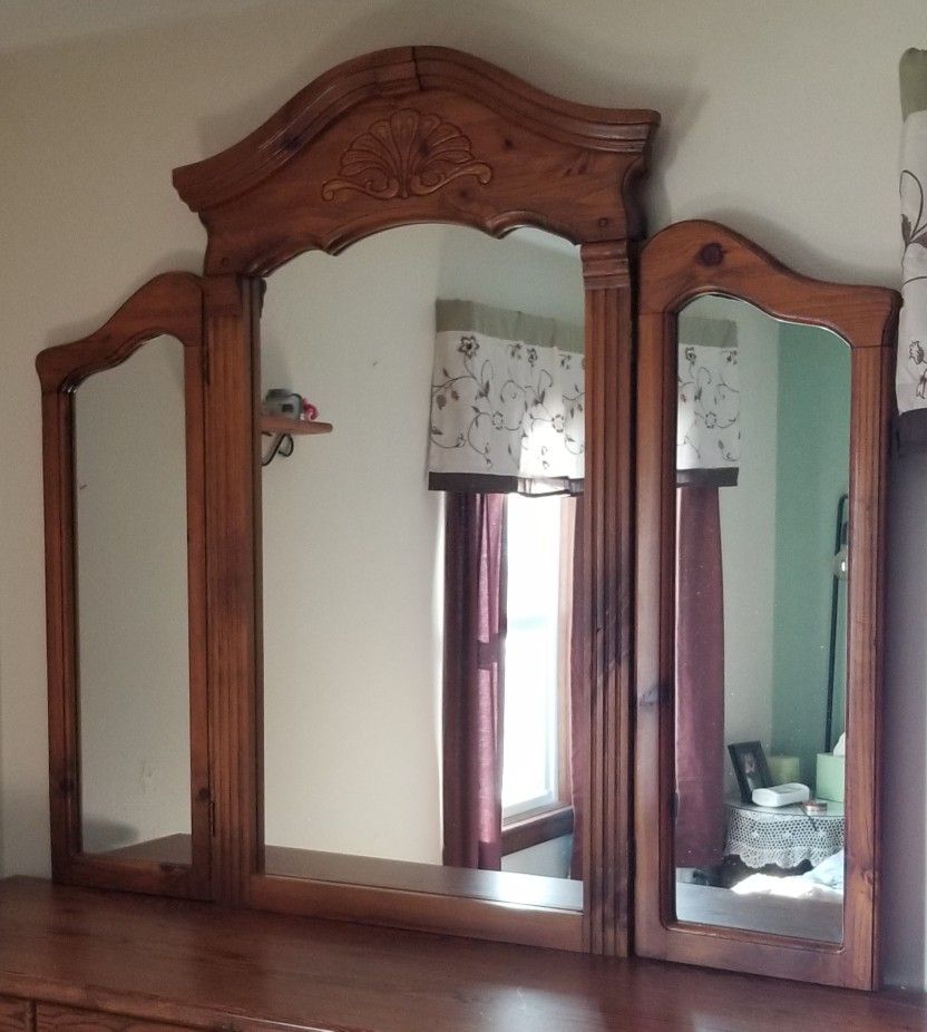 Mirror For Dresser Top (make offer)