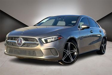 2019 Mercedes-Benz A 220