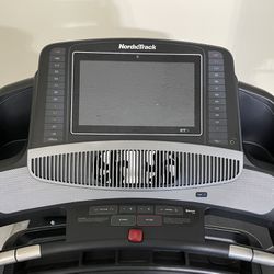 Nordictrack Commercial 2450 Treadmill (needs repair)