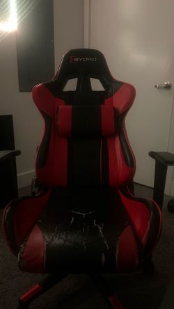 EVOKO Racing Style Gaming Chair – Fully Functional (Has Surface Wear)