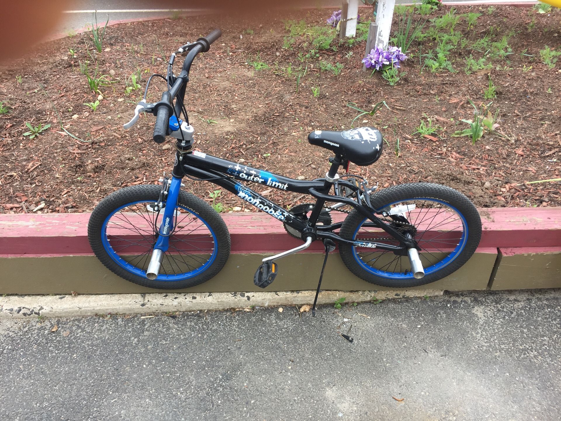 Mongoose, Bicycle,Seymour Pawn Shop