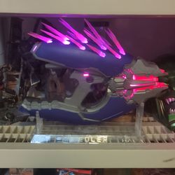 Halo Needler Nerf Gun w/ display Stand