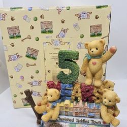 New Cherished Teddies 5 Teddies on Float Figurine Anniversary 1998 Bear Limited

MINT CONDITION,  STORED IN THE BOX, COMES WITH ORIGINAL PACKAGING


F