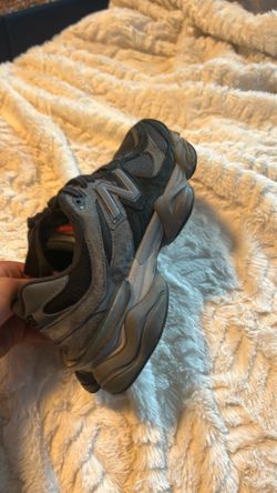 New balance 9060s size 7 men’s