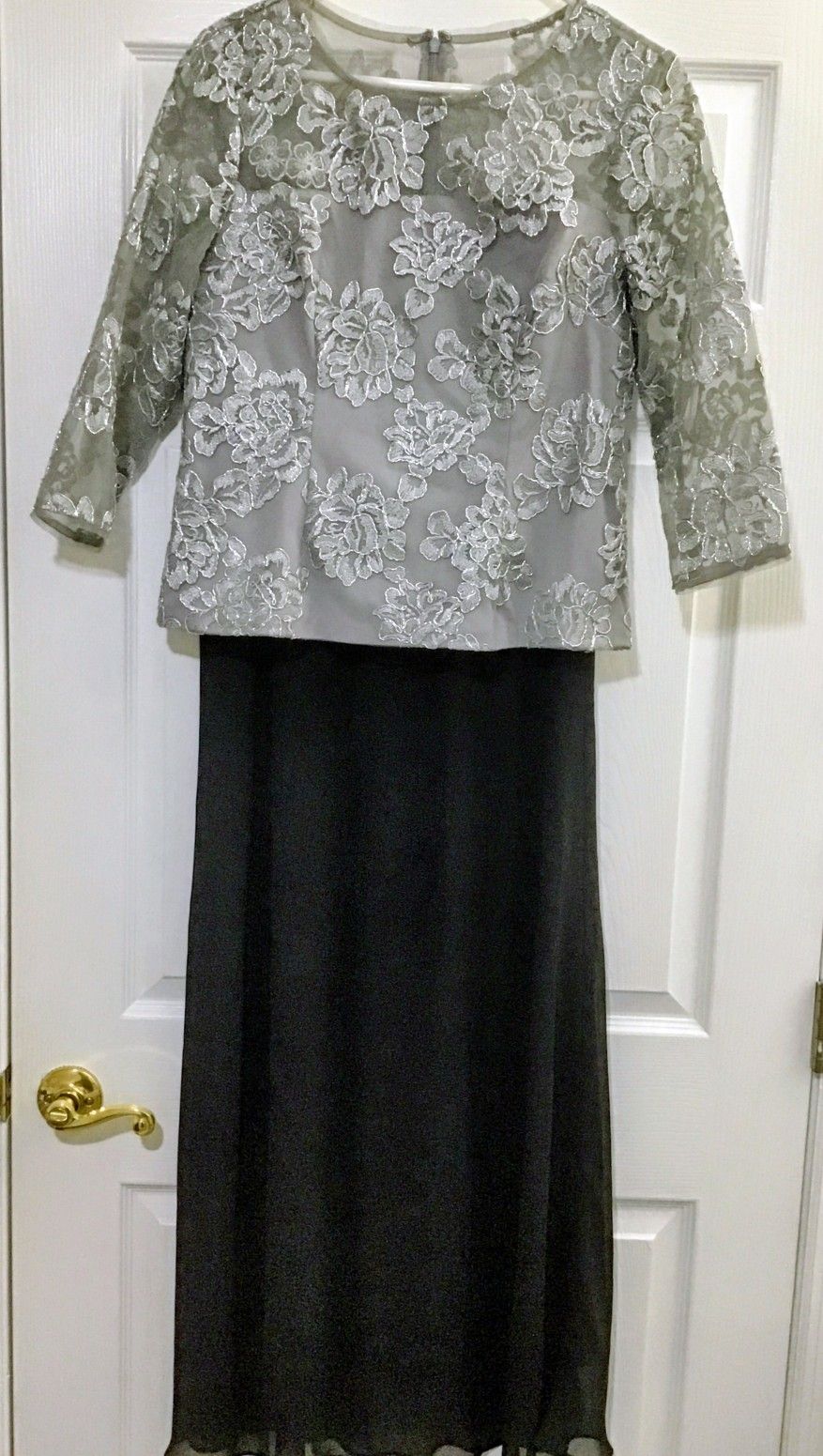 Beautiful Evening/Special Occasion Formal Wear