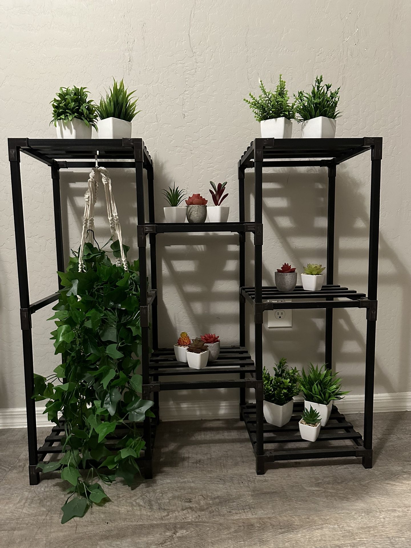 Indoor Plant Shelf 