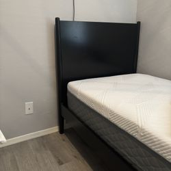 Twin Size Bed 