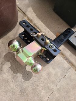 Heavy duty adjustable trailer ball hitch located at 39th Ave and dunlap in phoenix off i17 Still up still got