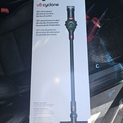 Dyson V8 Cyclone Cordless Vacuum 