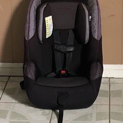 LIKE NEW EDDIE BAUER CONVERTIBLE CAR SEAT!!!!