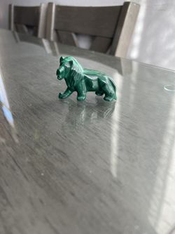 Malachite Lion Carving 