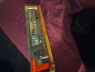 1:64 Scale Volvo Vn 670 Tractor With 53' Trailer