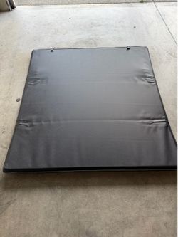 TIPTOP Soft Tri-Fold Tonneau Cover
