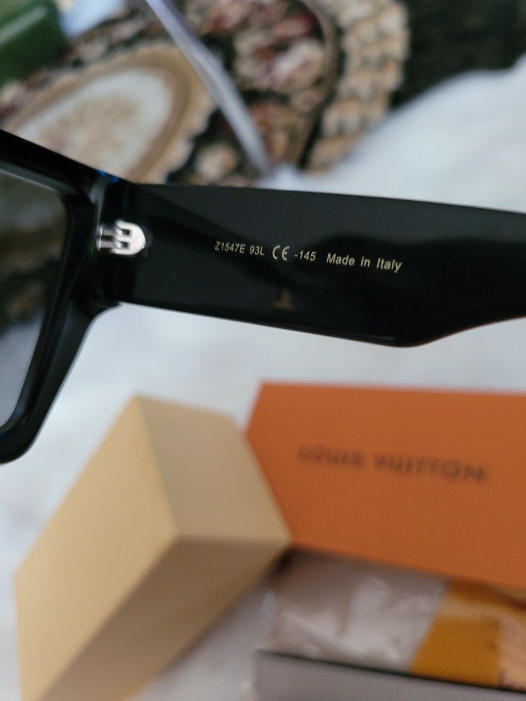 Louis Vuitton Sunglasses Z1578E Black Gold Side LV Logo Cyclone Millionaire