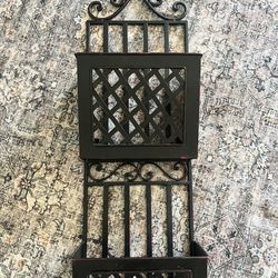 Mail holder