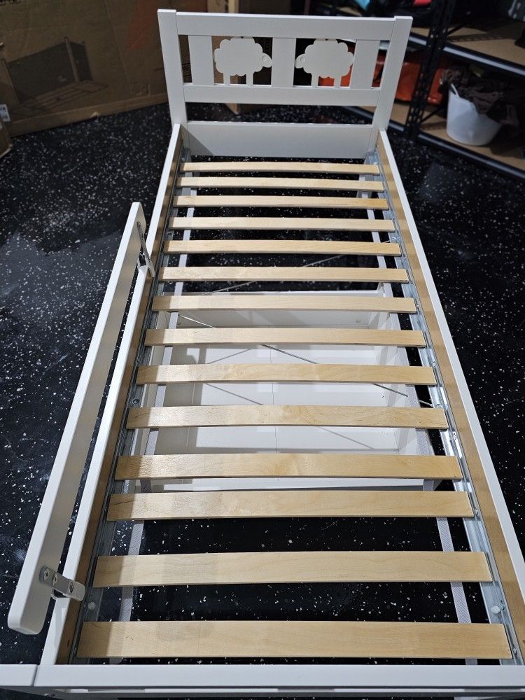 Bed for toddler