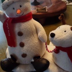 Showman N Dog Takes Batteries In Back, Sing N Dance N Plays Jingle Bells, By Hallmark