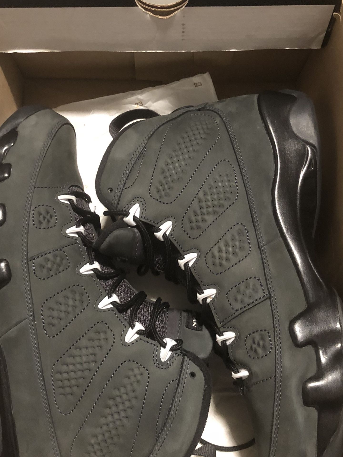 Anthracite 9s