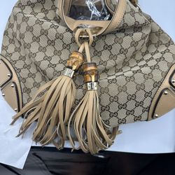 Gucci Tassel Indy 