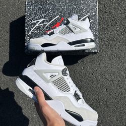 Jordan 4 Retro Military Black 