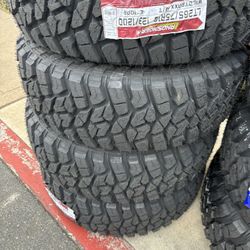 4x MT 265x75-16 $600