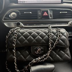 Chanel Classic 