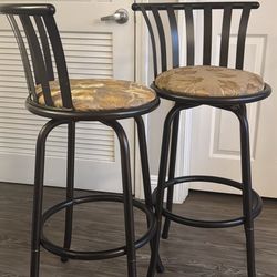 Set of 2 Swivel Bar Stools – Metal Frame with Patterned Cushions