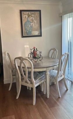 Dinning table set