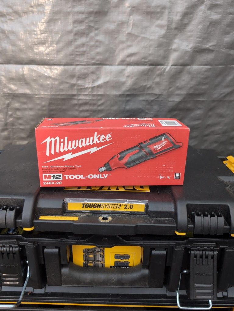 Milwaukee Cordless Rotary TOOL