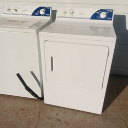 Hot Point Washer And Dryer