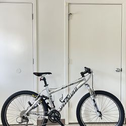 Specialized Epic Comp FSR Full Suspension Bike 26”