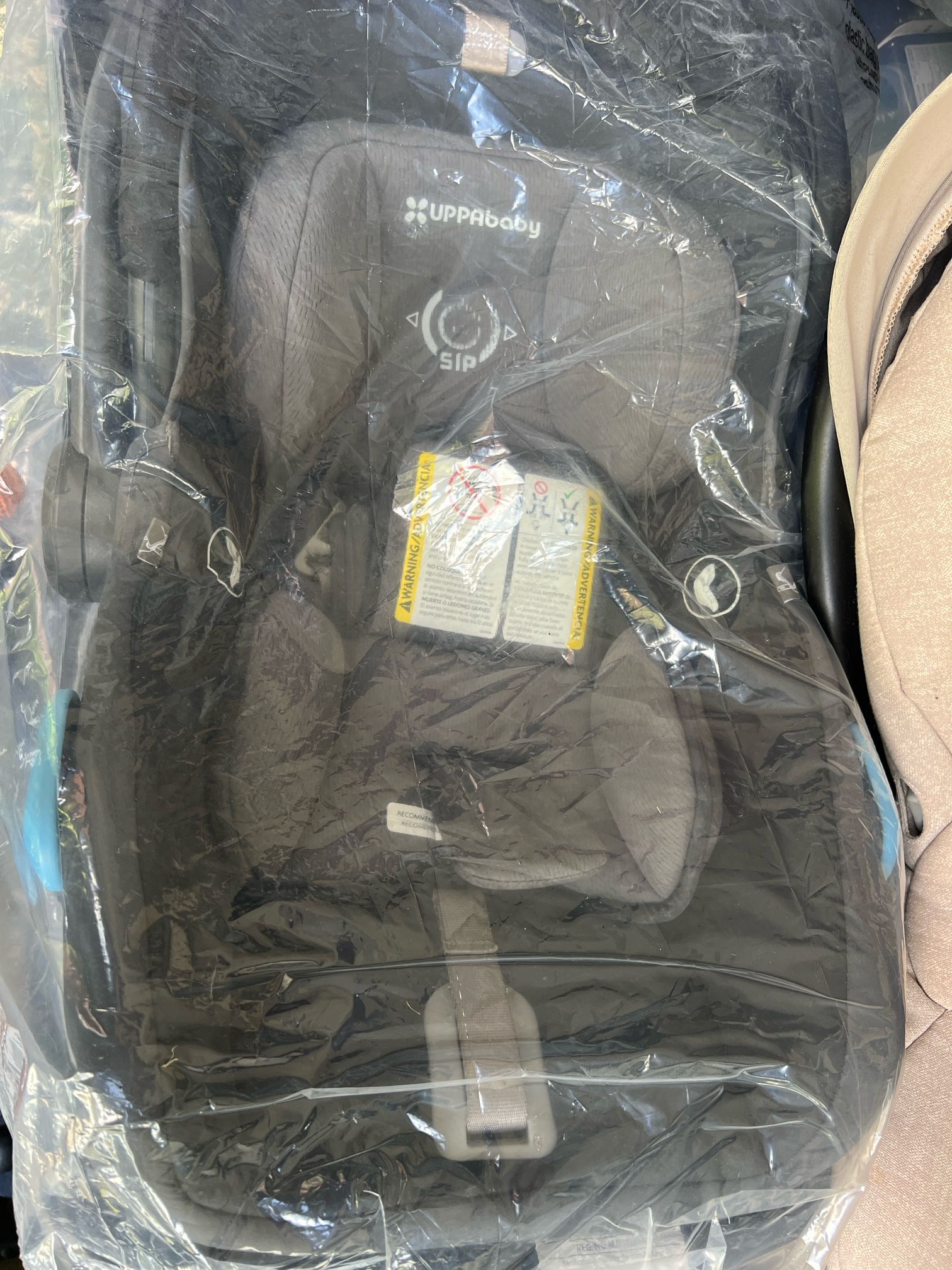 Uppa Baby Mesa Infant Car Seat And Docking Station