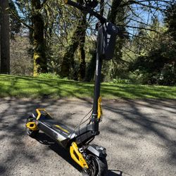 VSETT V10 ELECTRIC SCOOTER