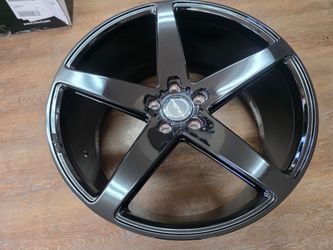 20" New Staggerd glossy Wheels  (5x114.3)