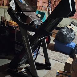 Proform PRO 9000 MODEL PFTL1582 TREADMILL