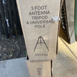 NIB 3 Ft Antenna Tripod Universal 