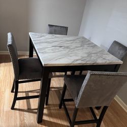 New In Box Dining Table Need Gone Asap Only 10DOWN 