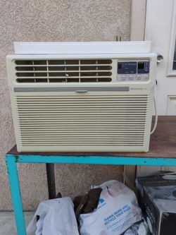 Model  d w c  00 55 r l
