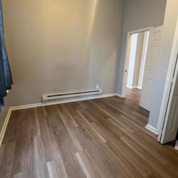 1 Bedroom And 1 Bathroom (Lease Transfer)