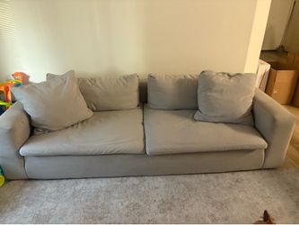 Utopia Living Spaces Sofa/Couch
