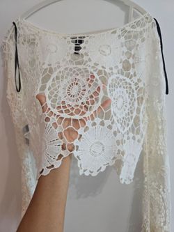 White Crochet Lace Long Sleeve Top size M