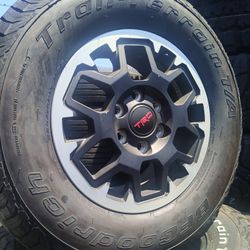 wheels 17x9 tires 33 off road 