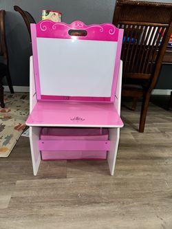 Pink Princess Art Desk with Whiteboard
