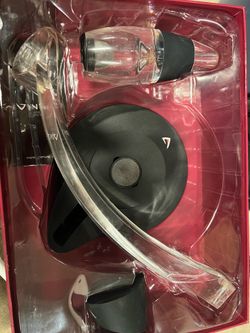 Vinturi wine aerator and tower