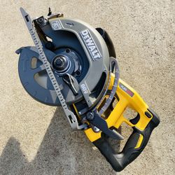 New DeWalt 60v FLEXVOLT Wormdrive Style 7-1/4” Circular Saw (Tool Only) FIRM