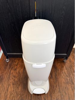 Diaper Genie Complete Diaper Pail