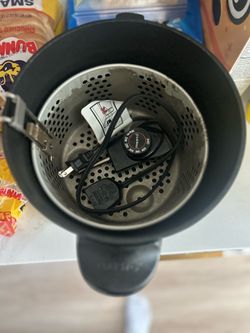 Presto 06009 10-Quart Kitchen Kettle XL Multi-Cooker, Steamer and Deep Fryer, Black Grip